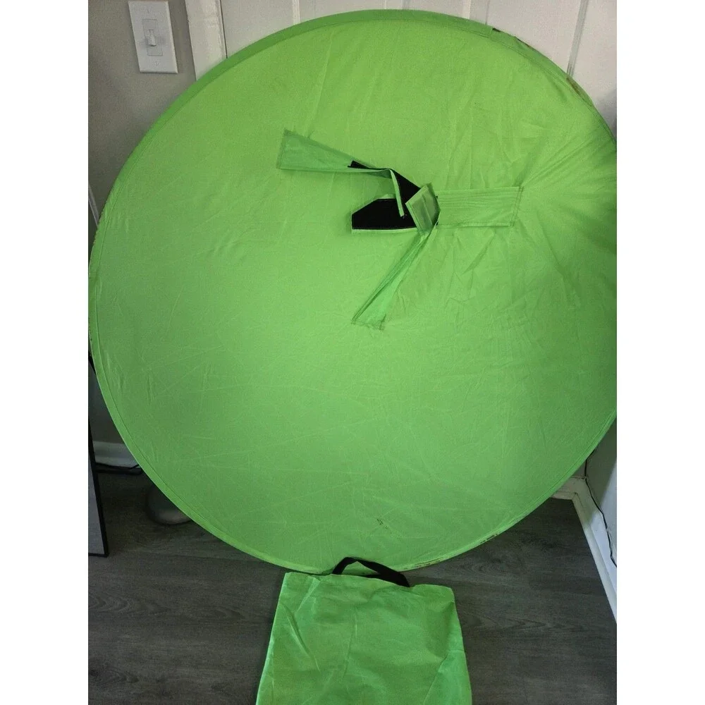 Unbranded collapsible green
